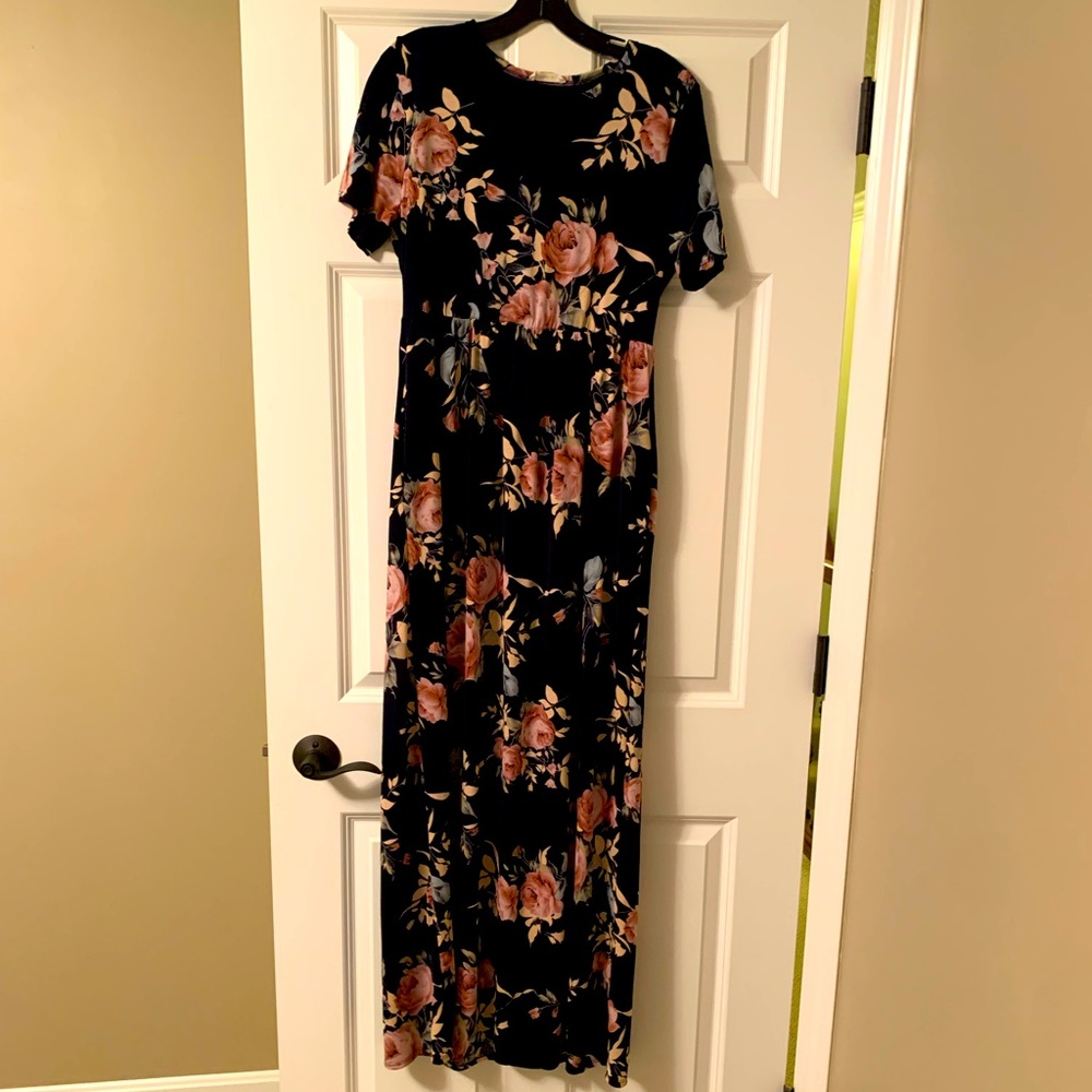 BEESON RIVER Maternity Formal Dress, Size L